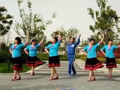 上海香何花广场舞《听我唱情歌》演示和分解动作教学 编舞香何花